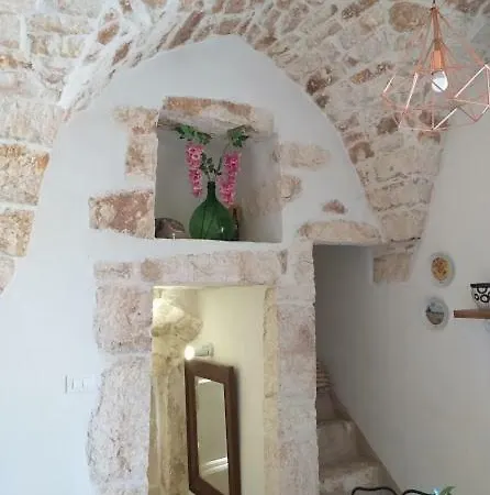 Ancient Stone House Ferienhaus Ostuni